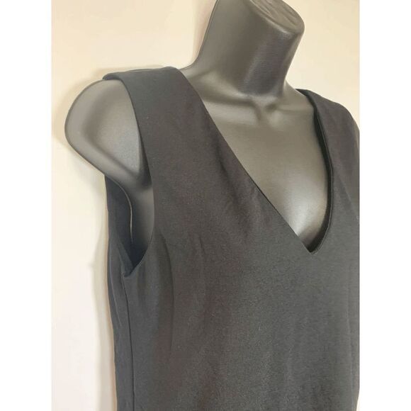 MAAC London V Neck Cut Out Swing Dress - Picture 3 of 9